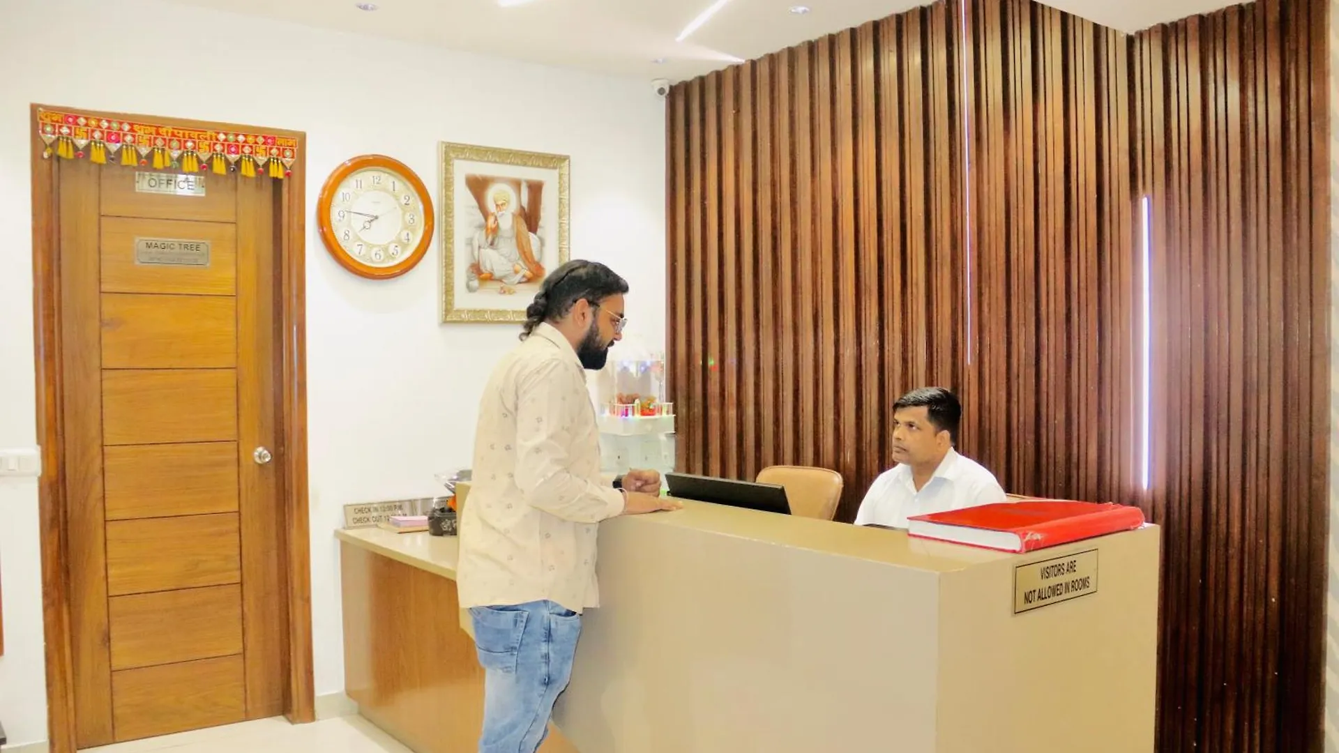 Hotel Magic Tree Karol Bagh Metro Station New Delhi