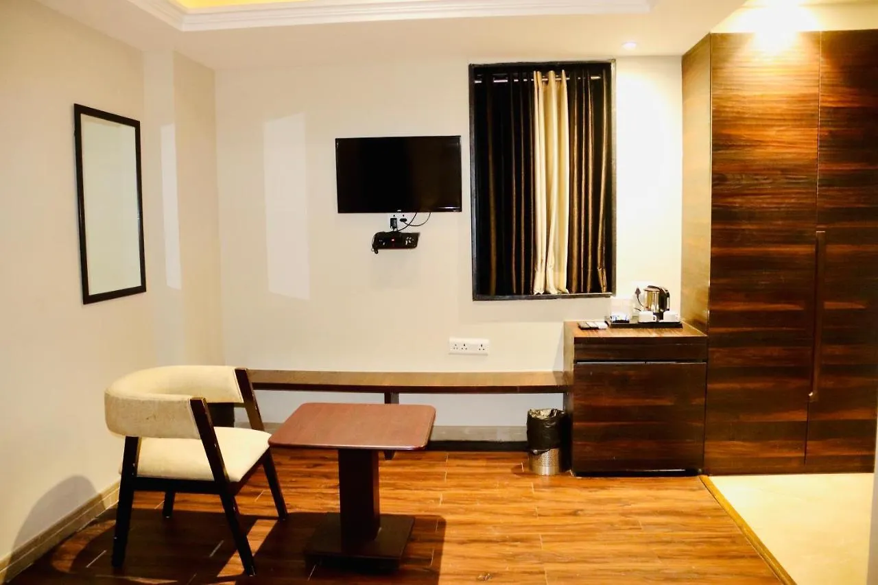 Hotel Magic Tree Karol Bagh Metro Station New Delhi  Delhi (National Capital Territory of India)