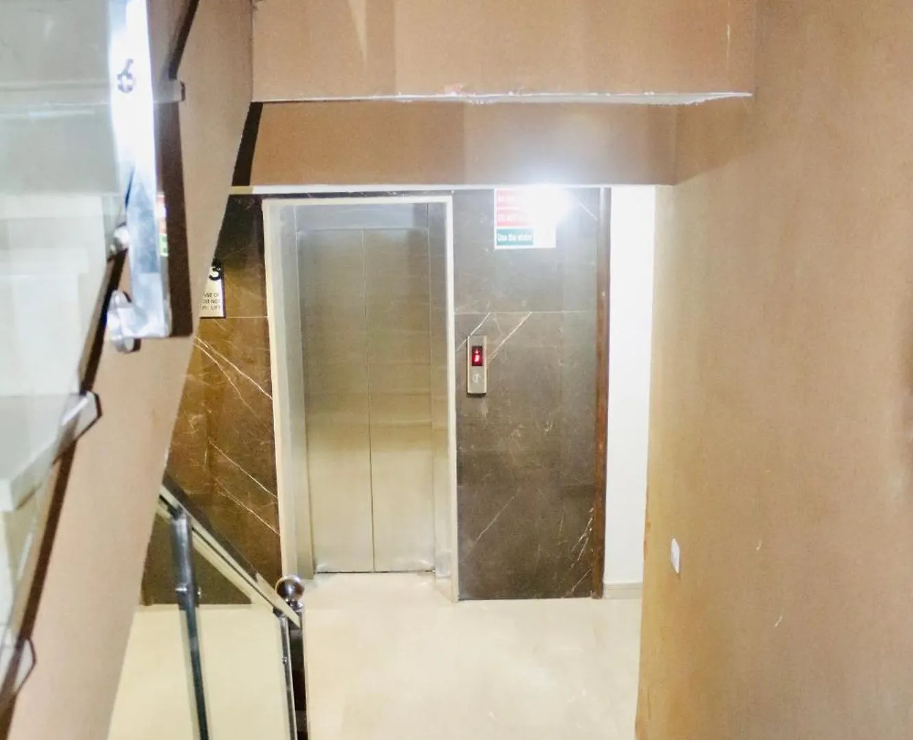 Hotel Magic Tree Karol Bagh Metro Station New Delhi India